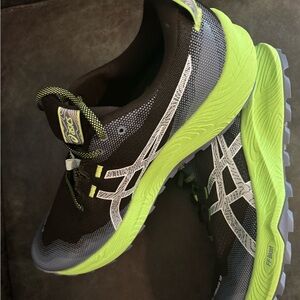 Asics Black and Green Athletic Shoes with Modern Gel Trabuco 12 design